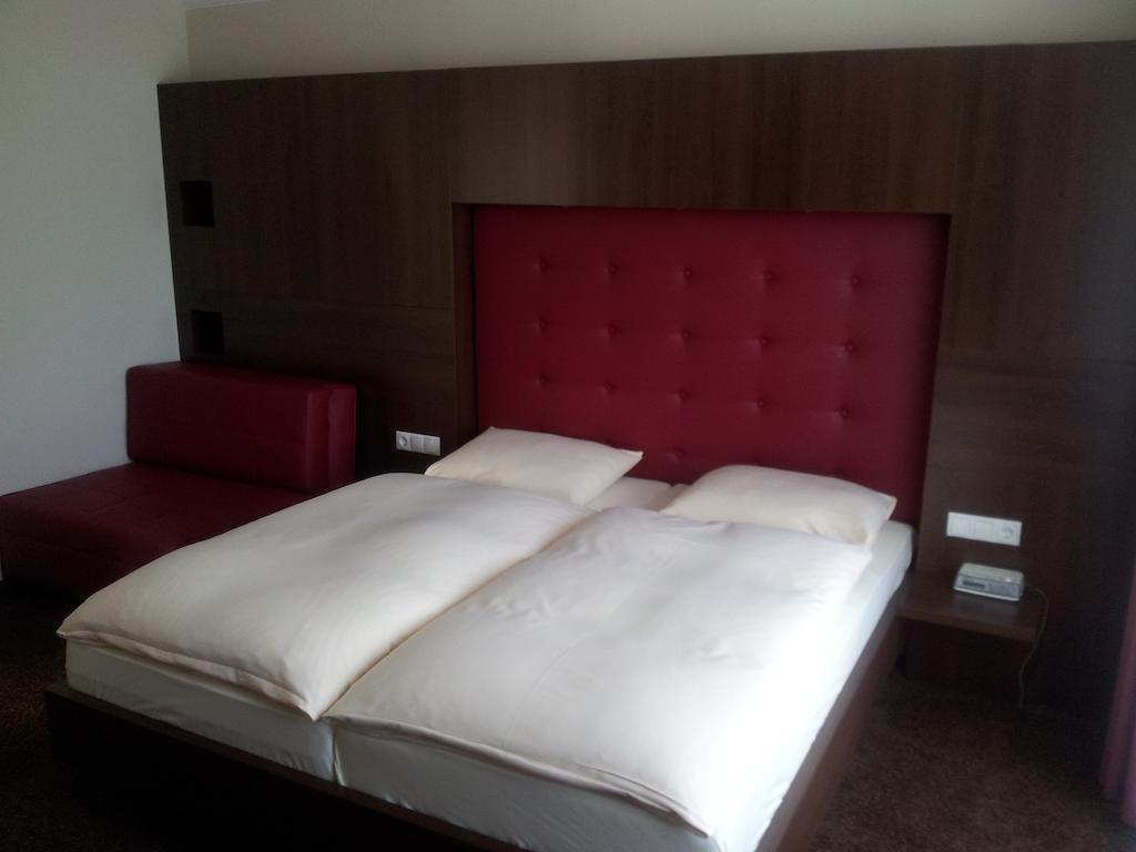 Hotel Villa Am Rhein Andernach Room photo