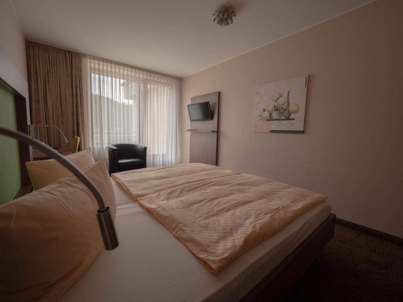 Hotel Villa Am Rhein Andernach Exterior photo